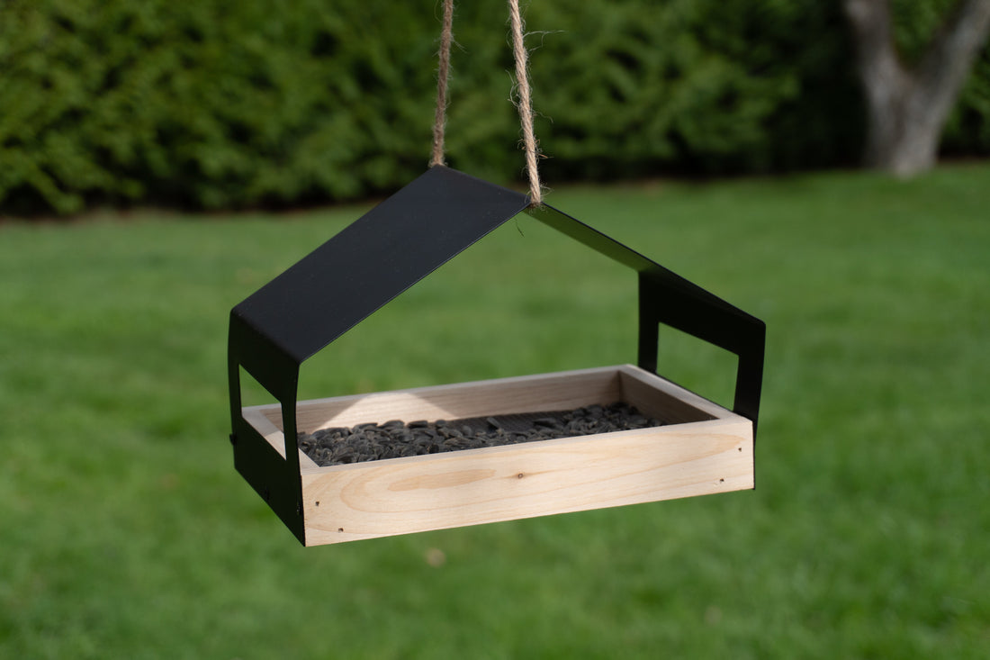 Gable Platform Feeder - Black  (71018)