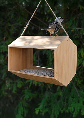 Bamboo Fly In Bird Feeder (71045)