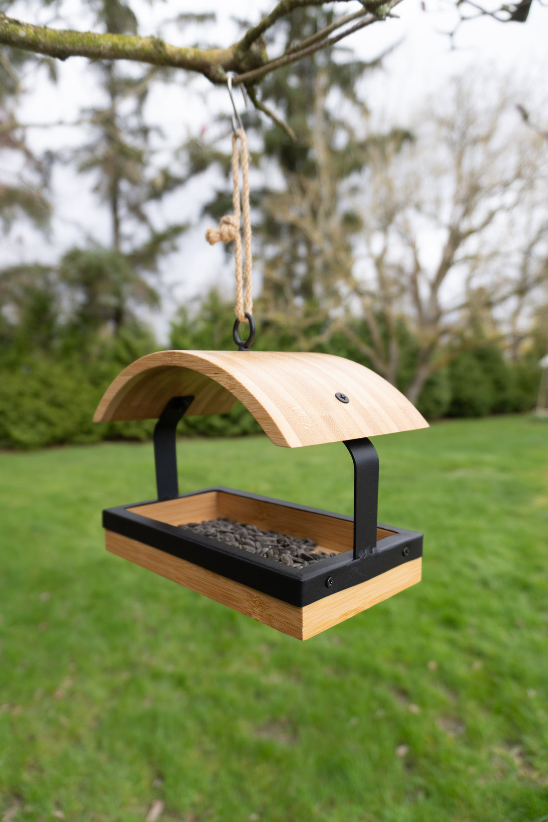 Bamboo Arc Platform Feeder  (71046)