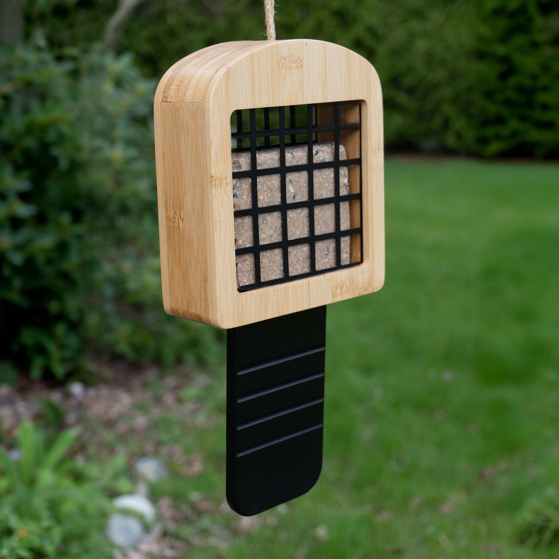 Bamboo Tail Prop Suet Cake Bird Feeder  (71050)