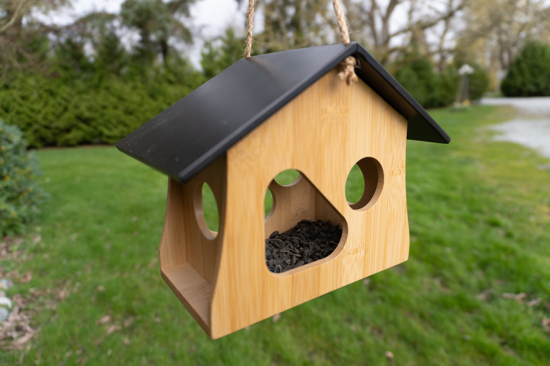 Bamboo Nook Bird Feeder  (71052)
