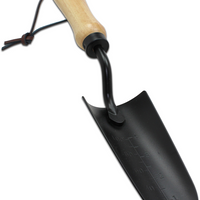 Beige wooden handle, strap around the handle, black transplanter, measurements along the transplanter to show how deep you are digging.
